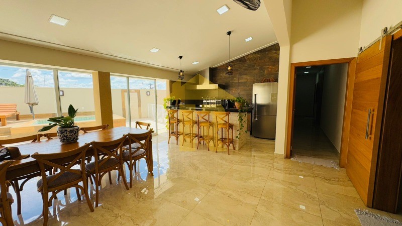 Casa de Condomínio com 4 quartos à venda, 300m² — foto 12 de 32