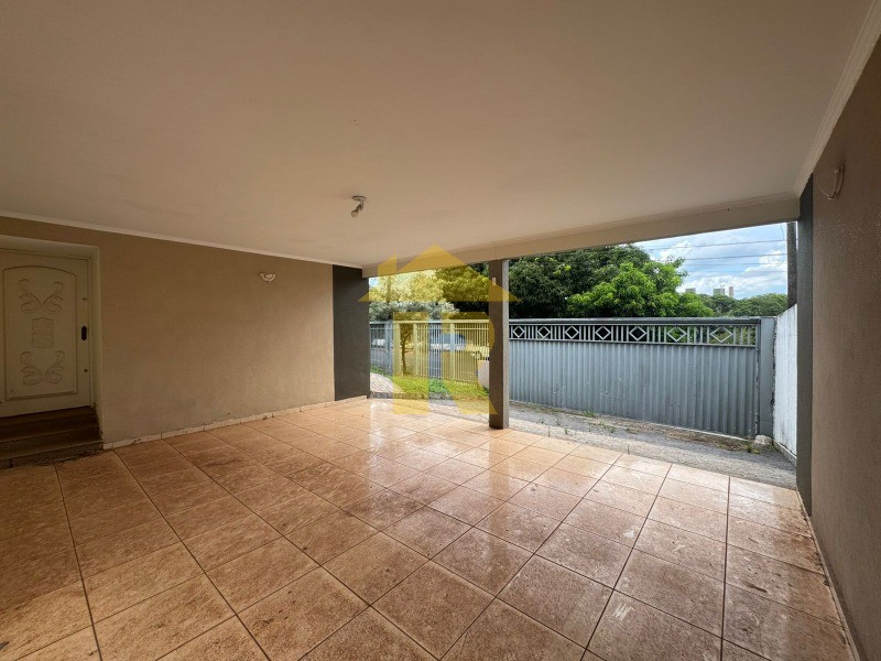 Casa com 3 quartos à venda, 450m² — foto 3 de 19