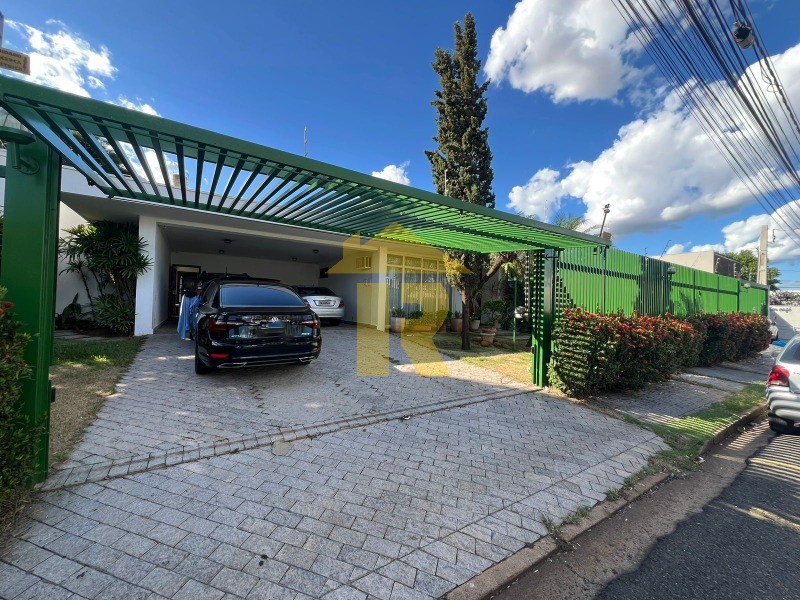 Casa com 4 quartos à venda e aluguel, 500m² — foto 1 de 40