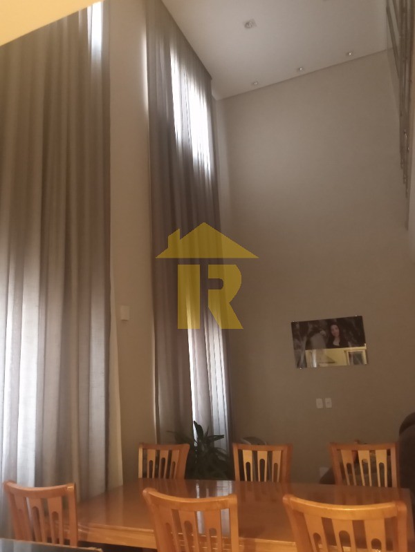 Casa de Condomínio com 3 quartos à venda, 196m² — foto 8 de 21