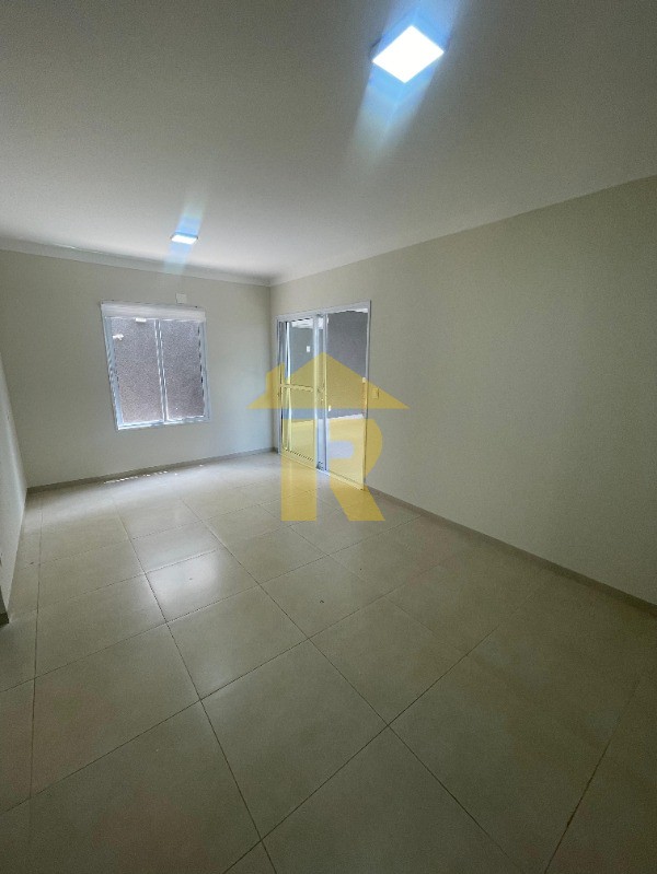 Casa de Condomínio com 3 quartos à venda e aluguel, 160m² — foto 3 de 19