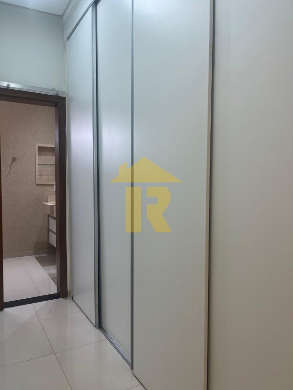 Casa de Condomínio com 4 quartos à venda e aluguel, 240m² — foto 9 de 24