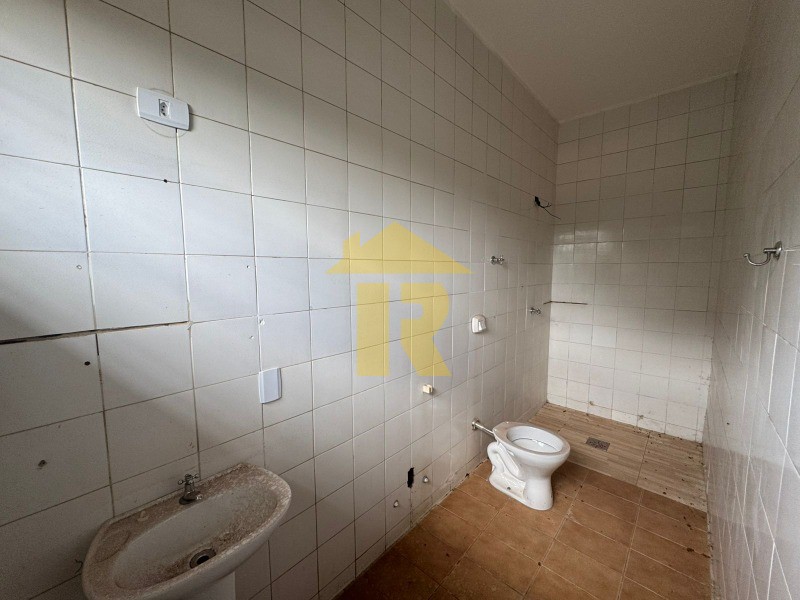Casa com 3 quartos à venda, 450m² — foto 8 de 19