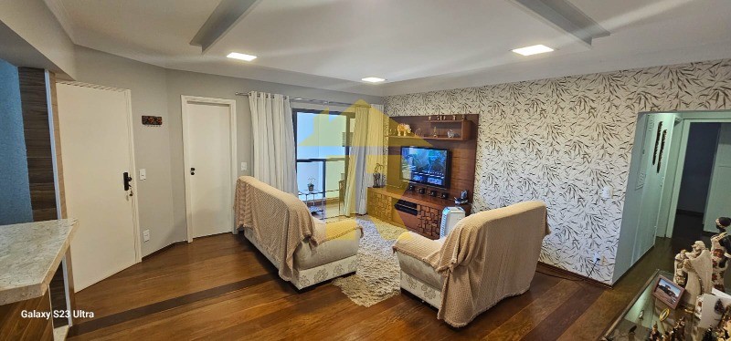 Apartamento com 3 quartos à venda, 132m² — foto 1 de 35
