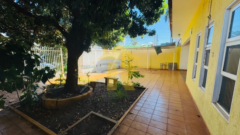 Casa com 2 quartos à venda, 193m² — foto 2 de 19