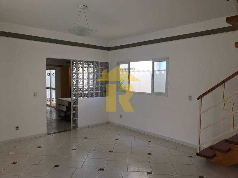 Casa de Condomínio com 4 quartos à venda, 125m² — foto 3 de 16
