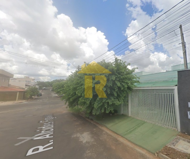 Casa com 2 quartos à venda, 70m² — foto 1 de 27