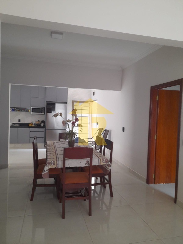 Casa com 3 quartos à venda, 141m² — foto 9 de 33