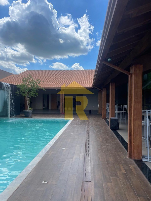 Casa com 5 quartos à venda e aluguel, 500m² — foto 8 de 14