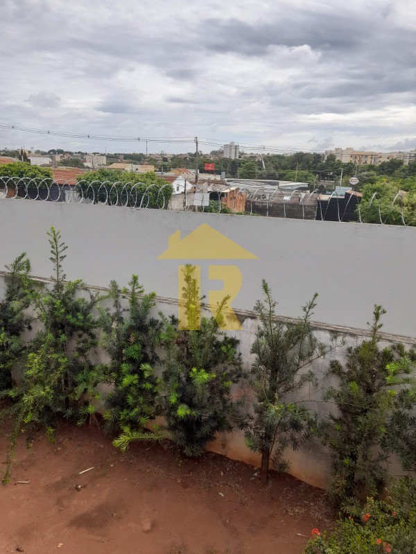 Casa com 3 quartos à venda, 141m² — foto 32 de 33