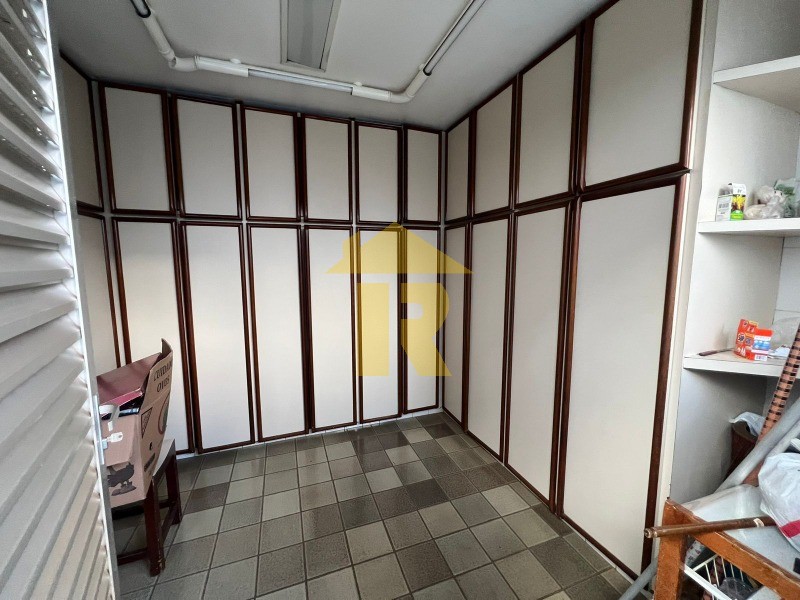 Casa com 4 quartos à venda e aluguel, 500m² — foto 35 de 40