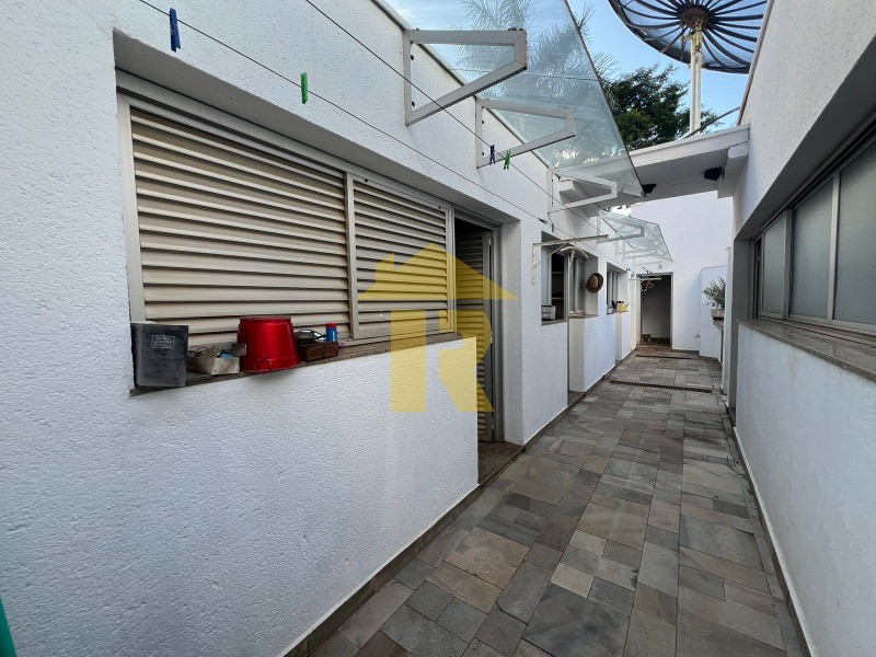 Casa com 4 quartos à venda e aluguel, 500m² — foto 32 de 40