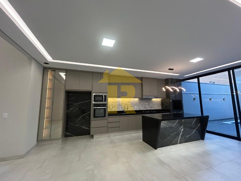 Casa de Condomínio com 3 quartos à venda, 213m² — foto 10 de 13