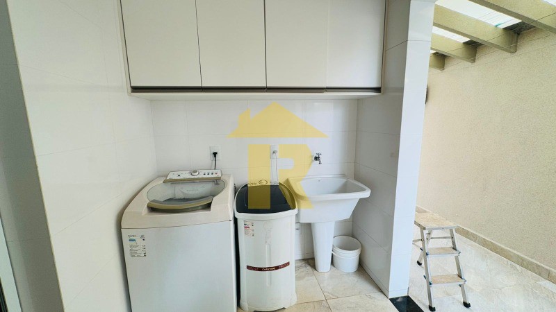 Casa de Condomínio com 4 quartos à venda, 300m² — foto 21 de 32