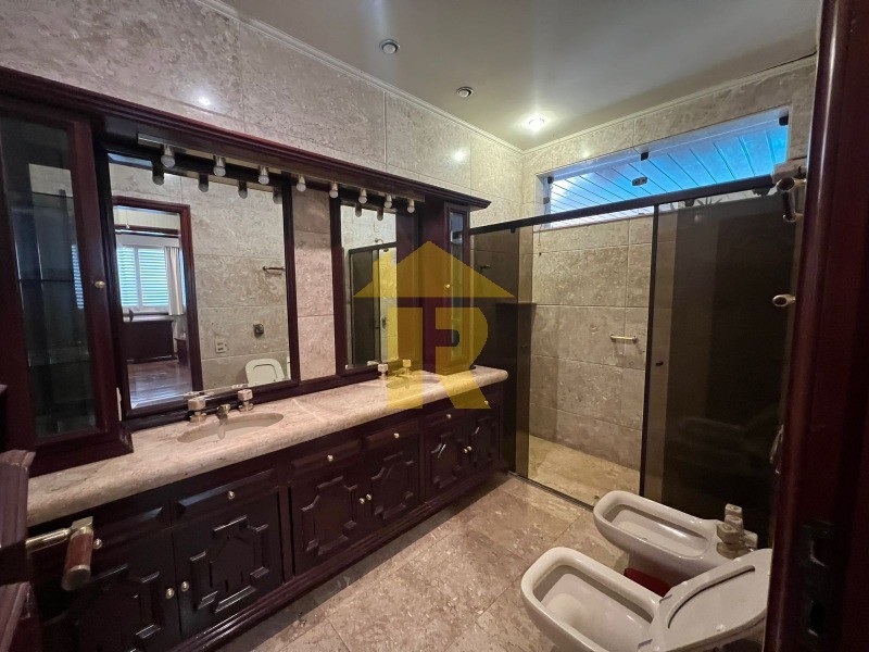 Casa com 4 quartos à venda e aluguel, 500m² — foto 24 de 40