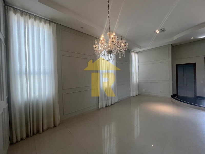 Casa de Condomínio com 4 quartos à venda e aluguel, 240m² — foto 4 de 24