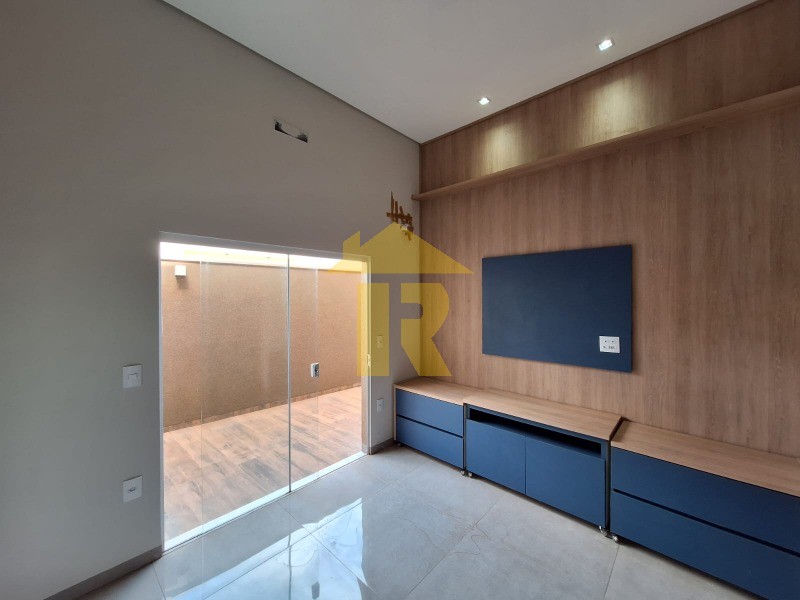 Casa de Condomínio com 3 quartos à venda, 209m² — foto 4 de 19