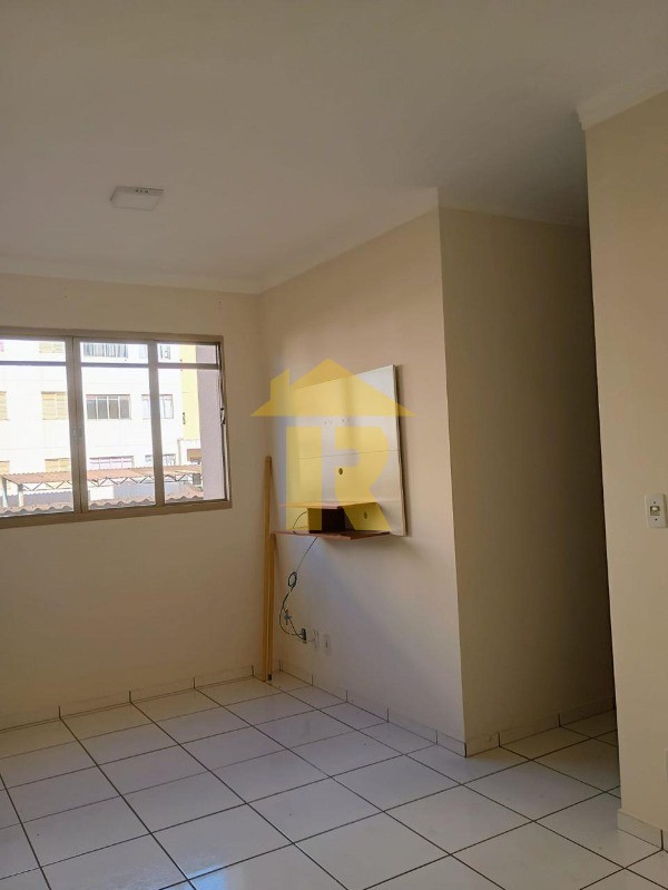 Apartamento com 3 quartos à venda, 70m² — foto 1 de 22