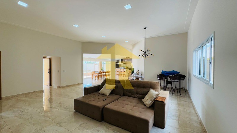 Casa de Condomínio com 4 quartos à venda, 300m² — foto 5 de 32