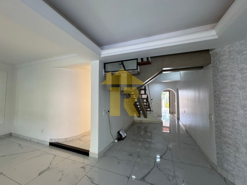 Casa com 3 quartos à venda, 500m² — foto 11 de 39