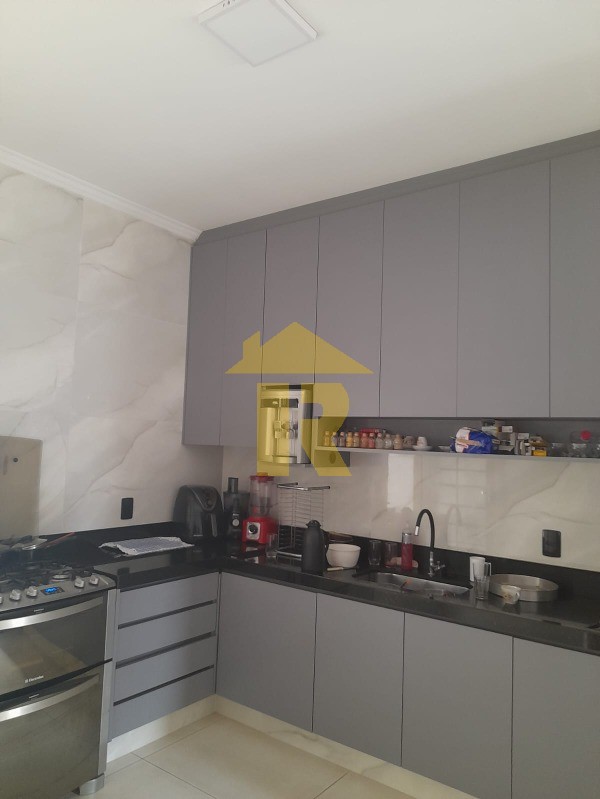 Casa com 3 quartos à venda, 141m² — foto 21 de 33