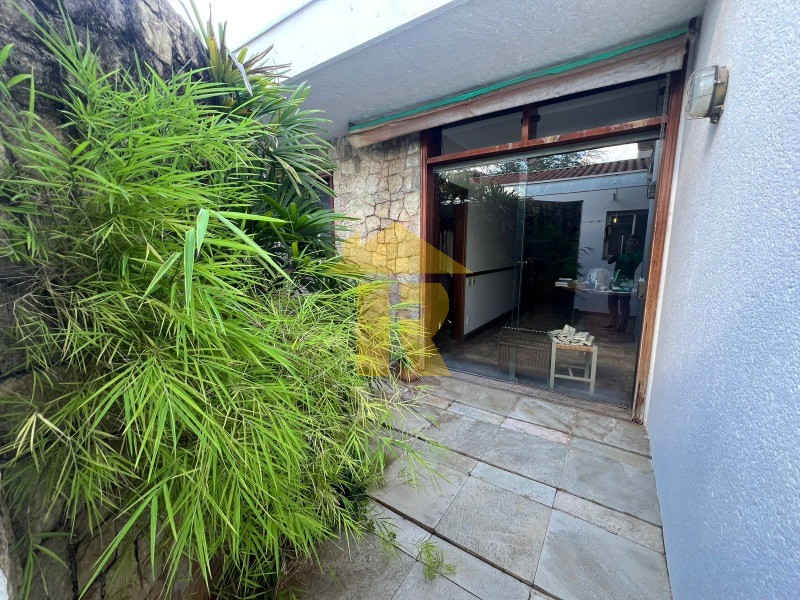Casa com 4 quartos à venda e aluguel, 500m² — foto 34 de 40