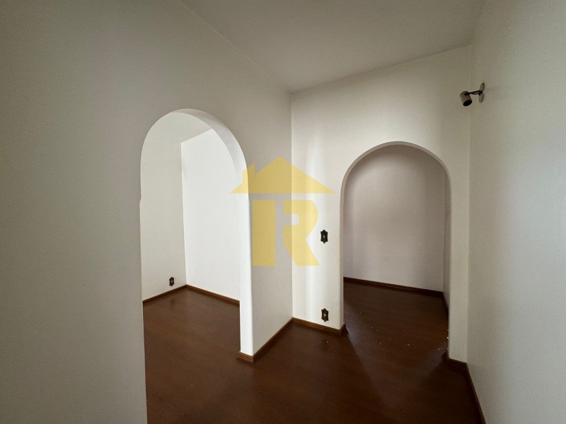 Casa com 3 quartos à venda, 500m² — foto 14 de 39