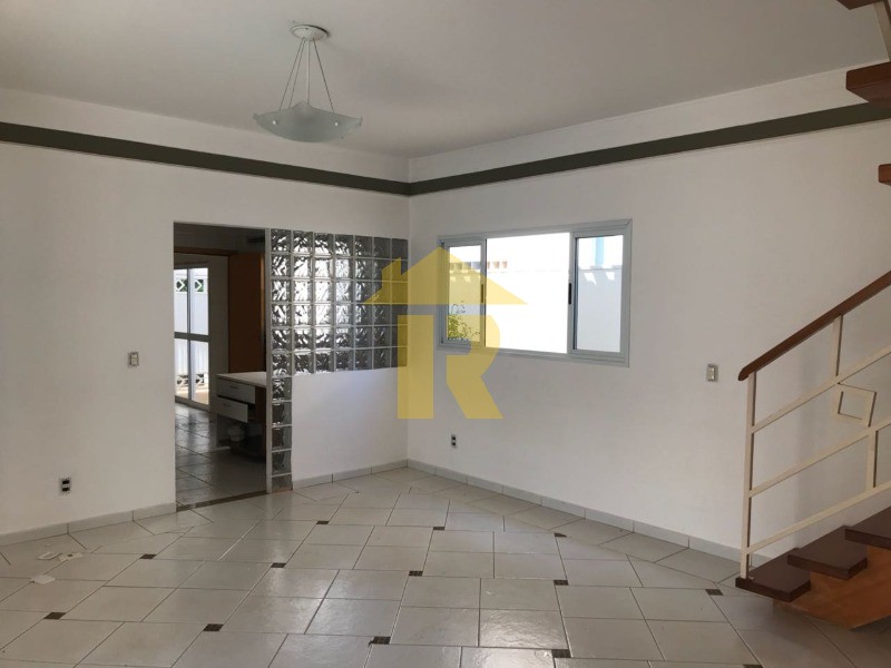 Casa de Condomínio com 4 quartos à venda, 125m² — foto 2 de 16