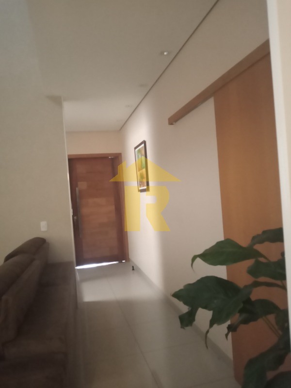 Casa de Condomínio com 3 quartos à venda, 196m² — foto 2 de 21