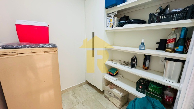 Casa de Condomínio com 4 quartos à venda, 300m² — foto 22 de 32