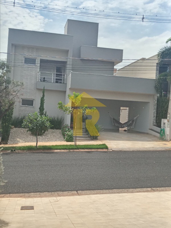 Casa de Condomínio com 3 quartos à venda, 196m² — foto 1 de 21