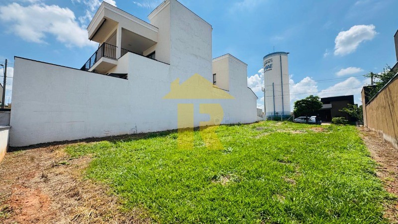 Terreno / Lote / Condomínio  à venda, 360m² — foto 1 de 11
