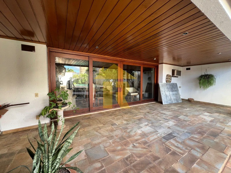 Casa com 4 quartos à venda e aluguel, 500m² — foto 26 de 40