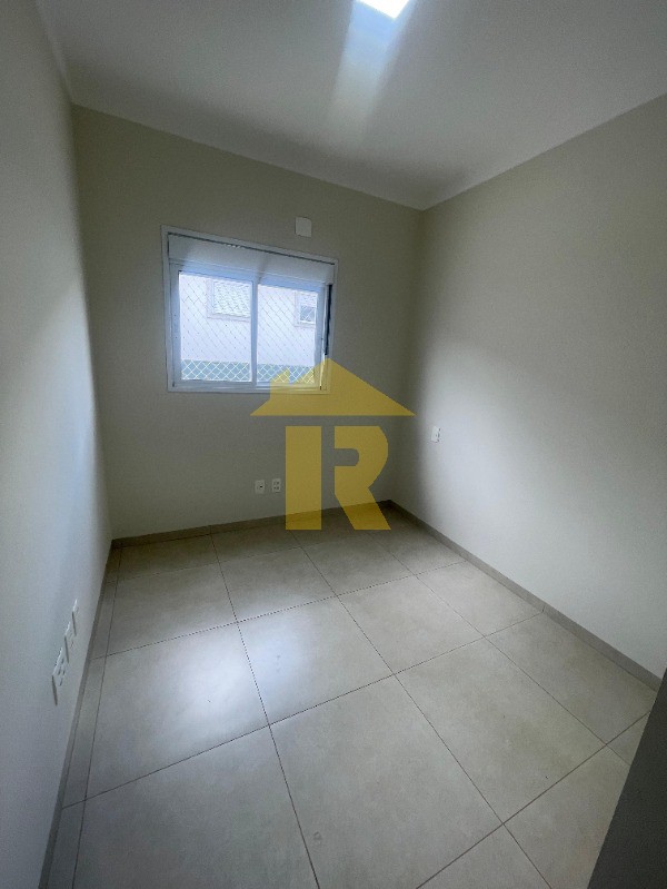 Casa de Condomínio com 3 quartos à venda e aluguel, 160m² — foto 8 de 19