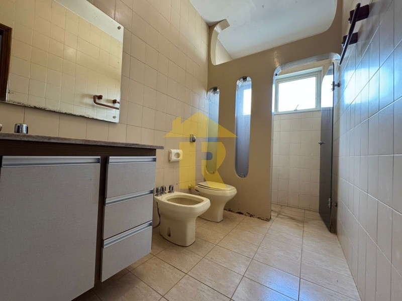 Casa com 3 quartos à venda, 500m² — foto 25 de 39