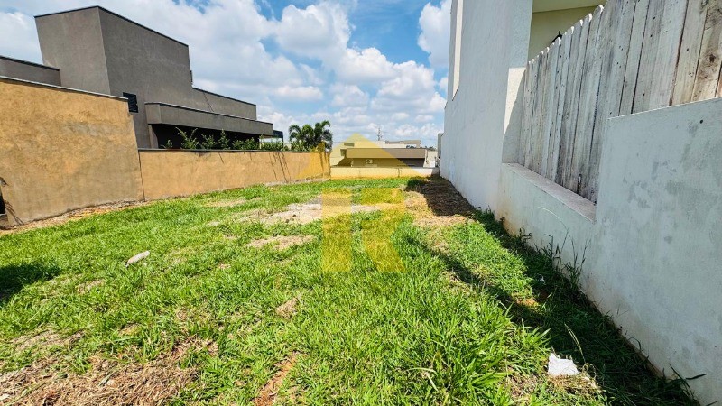 Terreno / Lote / Condomínio  à venda, 360m² — foto 3 de 11