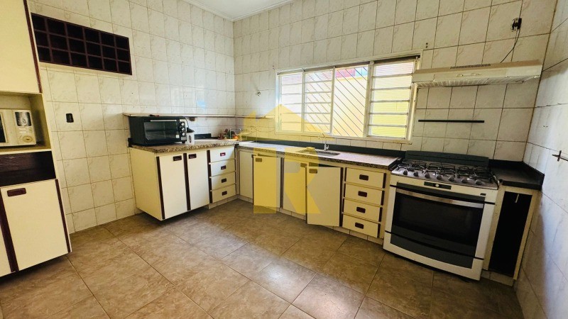 Casa com 2 quartos à venda, 193m² — foto 14 de 19
