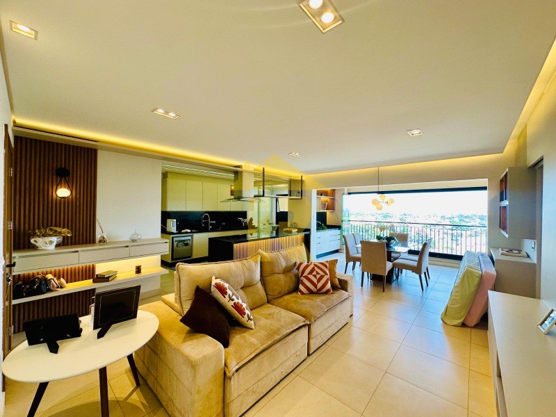 Apartamento com 3 quartos à venda, 123m² — foto 2 de 24
