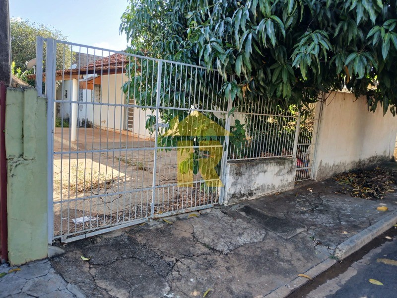 Casa com 2 quartos à venda, 76m² — foto 1 de 16