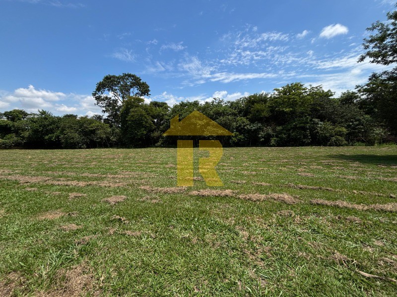 Terreno / Lote / Condomínio  à venda, 840m² — foto 2 de 25