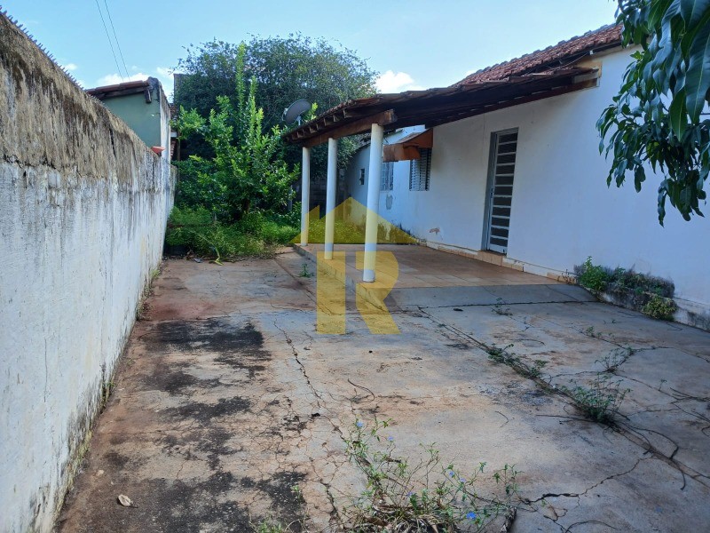 Casa com 2 quartos à venda, 76m² — foto 3 de 16