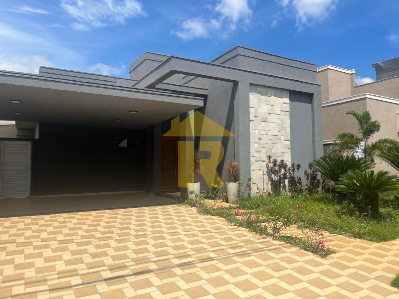 Casa de Condomínio com 4 quartos à venda e aluguel, 240m² — foto 2 de 24