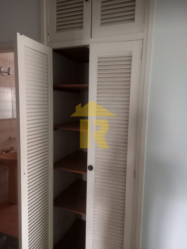Casa com 4 quartos à venda, 240m² — foto 14 de 23
