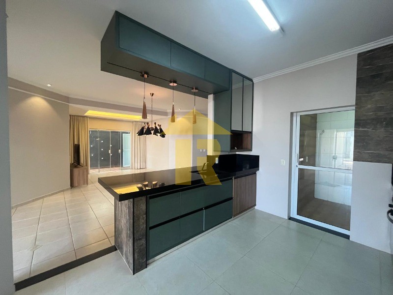 Casa de Condomínio com 3 quartos à venda e aluguel, 200m² — foto 12 de 24