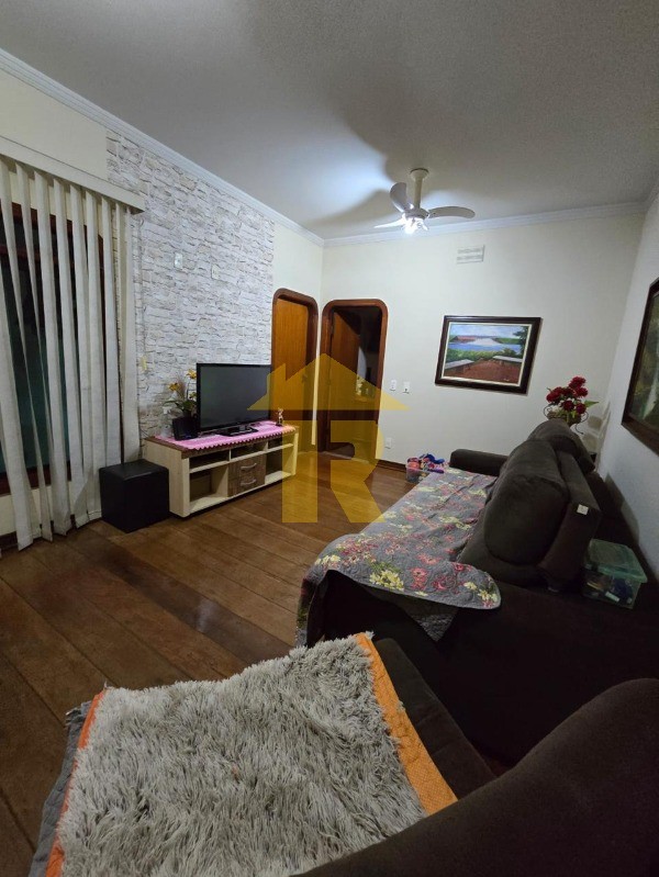Casa com 4 quartos à venda, 772m² — foto 13 de 38