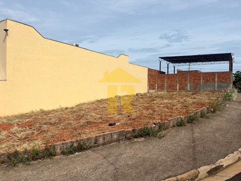 Terreno / Lote / Condomínio  à venda, 380m² — foto 3 de 11