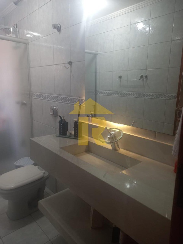 Casa com 3 quartos à venda, 175m² — foto 21 de 30