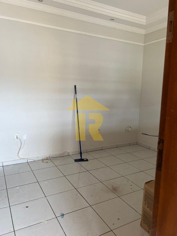Casa com 3 quartos à venda, 135m² — foto 4 de 19