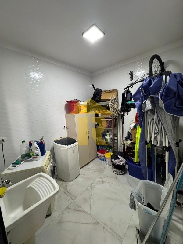 Casa com 3 quartos à venda, 280m² — foto 18 de 29