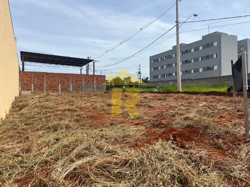 Terreno / Lote / Condomínio  à venda, 380m² — foto 1 de 11